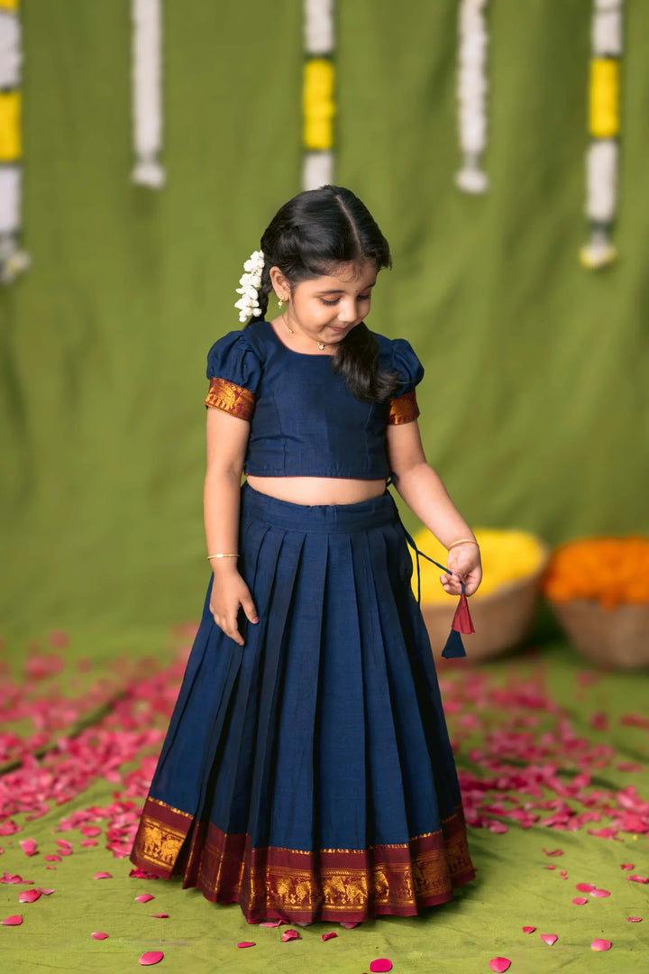 Ezhili Navy Croptop & Skirt mini | Made To Order