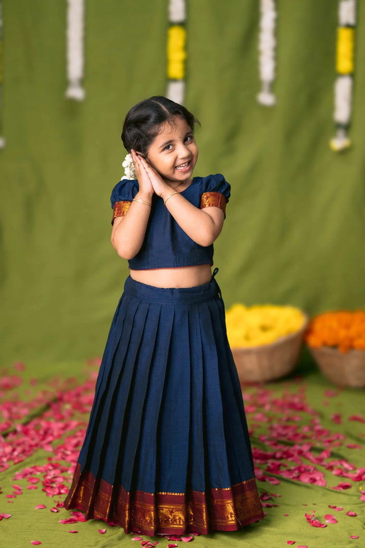 Ezhili Navy Croptop & Skirt mini | Made To Order