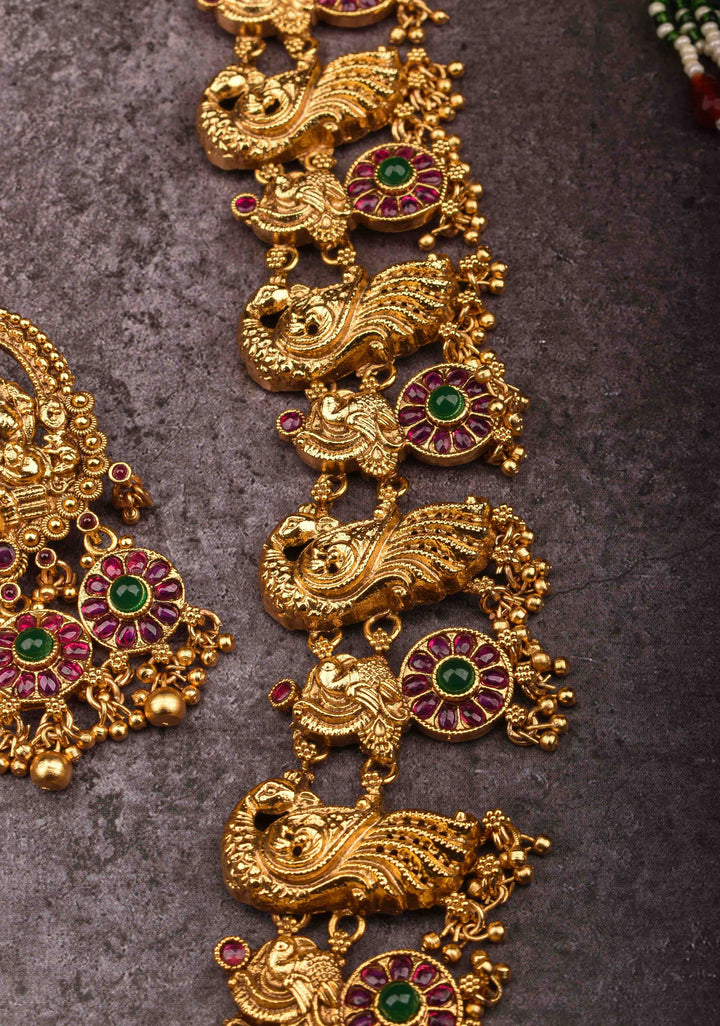 Shiva Parvati Family Pendant haar set with Peacock units and ganesha Earrings
