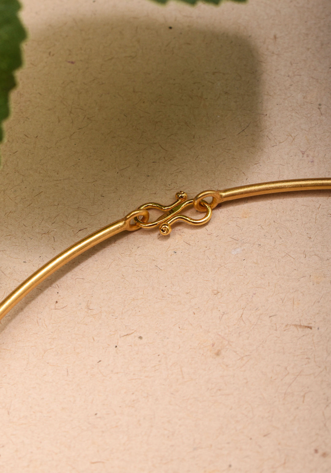 Siva Parivar with Nandi Jadau Pendant on Wire base Necklace with green and pink stone details | Shobitam Jewelry