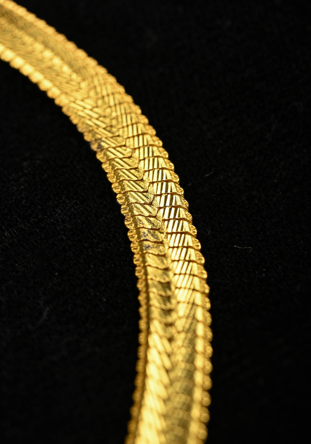 Floral Minimalistic Ethnic Pendant on Braided chain