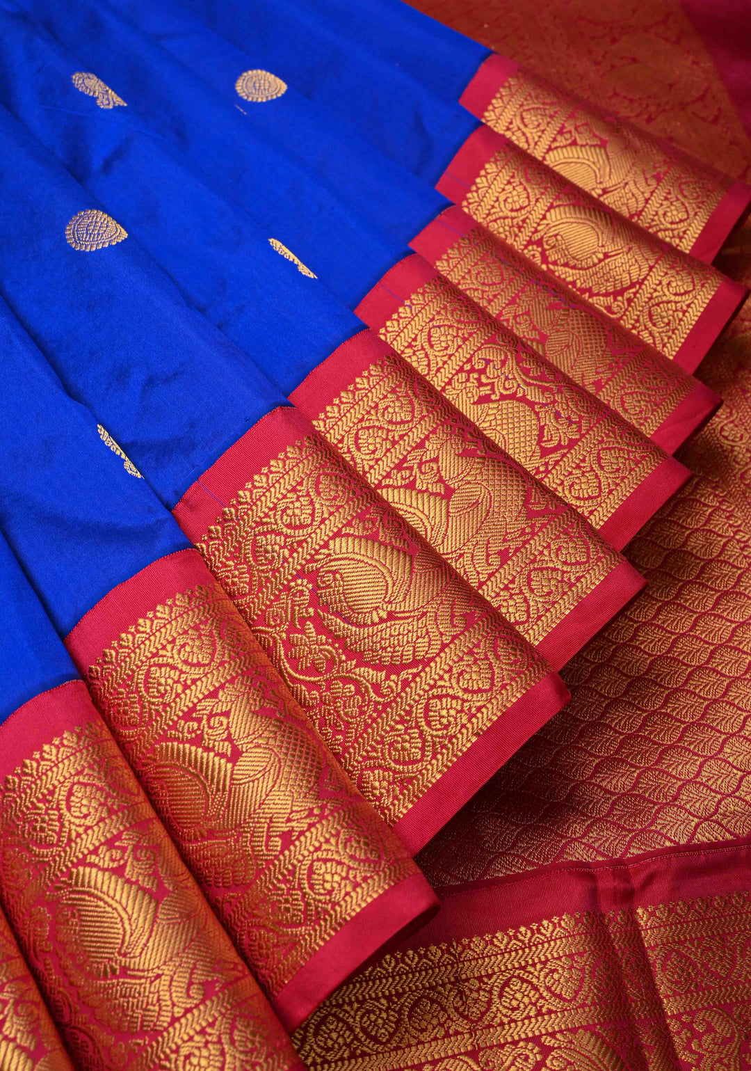 Peacock Blue 9 Yards Madisaar Pure Silk Saree with Zari Buttas and Contrast Zari Border | SILK MARK CERTIFIED