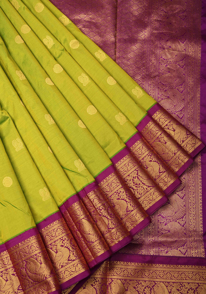 Green Dual Tone 9 Yards Madisaar Pure Silk Saree with Zari Buttas and Contrast Zari Border | SILK MARK CERTIFIED