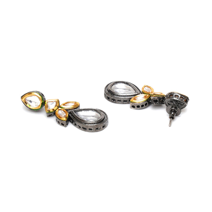 Dual Tone Kundan Maang Tikka with Earrings | SHOBITAM