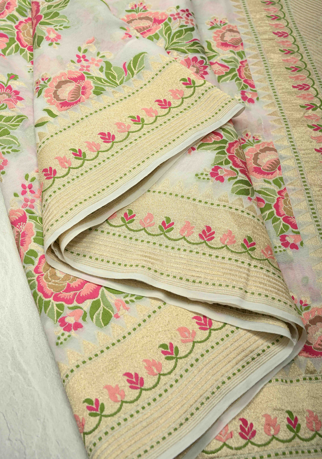 White Pure Banarasi geogrette silk saree with Meenakari Rose Buttas and zari border | SILK MARK CERTIFIED
