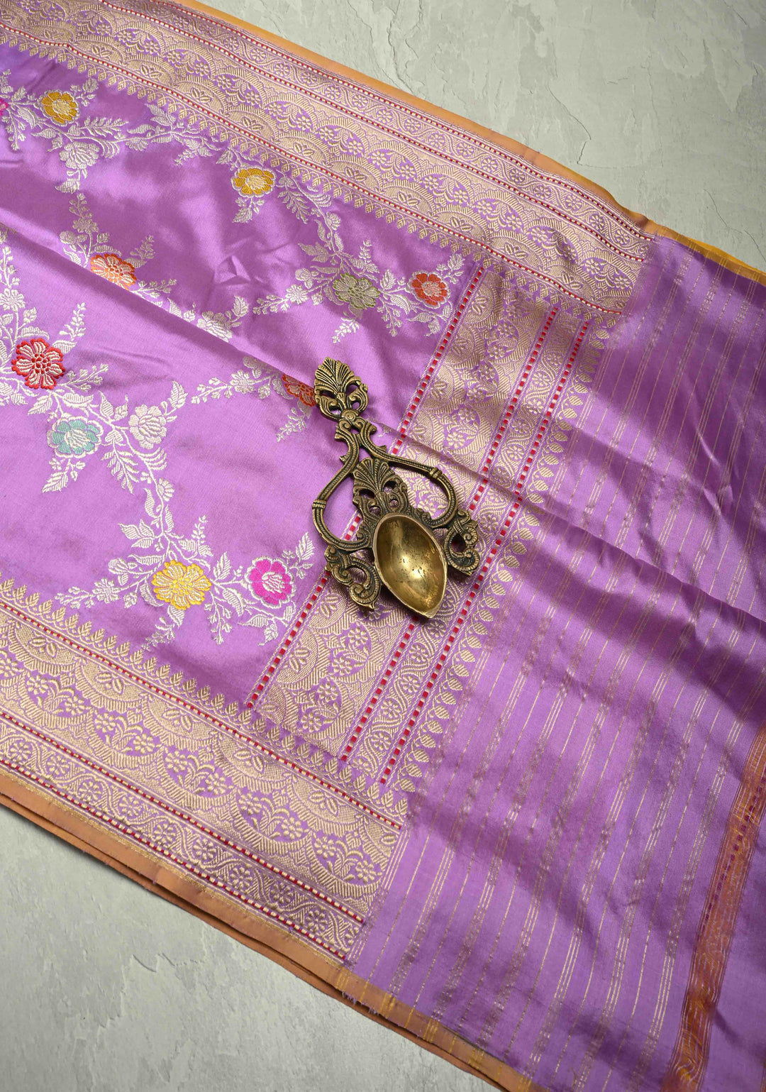 Lilac Kadhuwa Jungla Jaal on Pure Banarasi Katan silk saree with Zari Buttas and Zari Border   | SILK MARK CERTIFIED