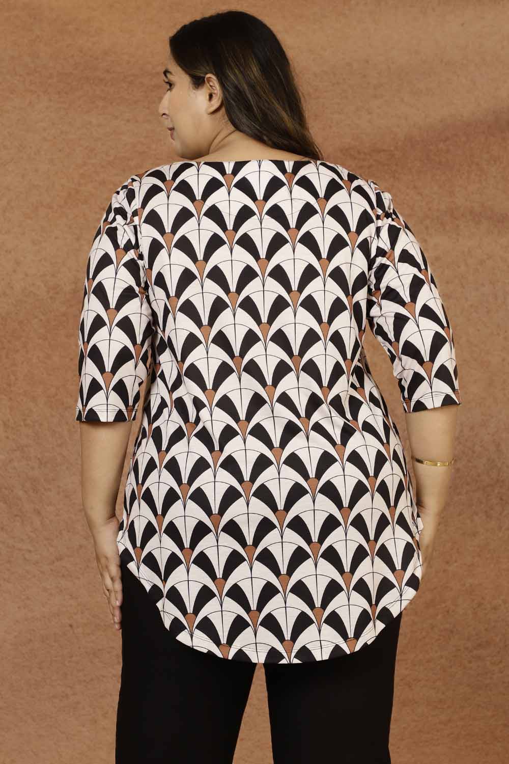 White Black Plus Size Top in Soft knitted fabric | Made to Order