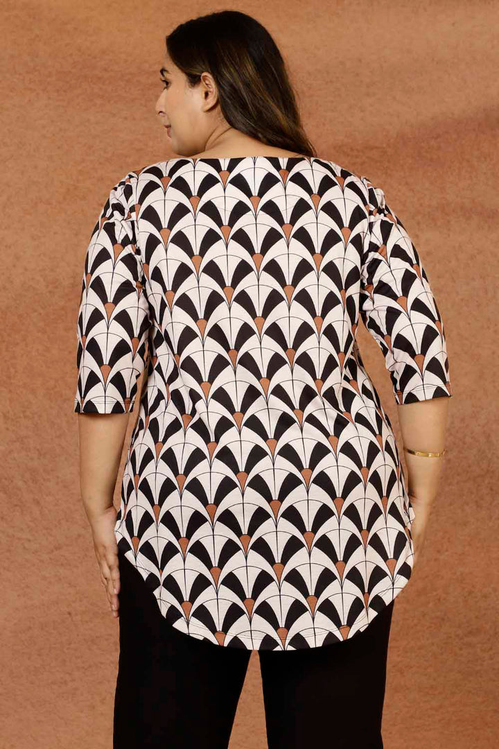 White Black Plus Size Top in Soft knitted fabric | Made to Order