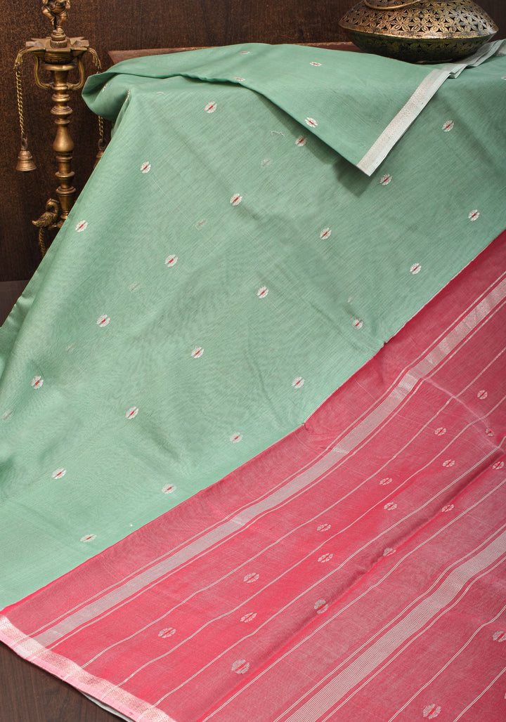 Handwoven Maheshwari Silk Cotton Saree in Green with Pink Pallu and Floral buttas