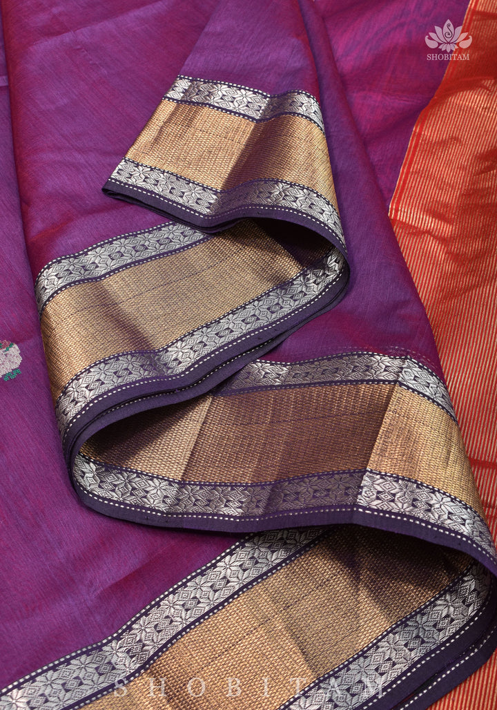 Exquisite Meenakari Handwoven Maheshwari Silk Cotton Saree in Purple & Red Dual tone