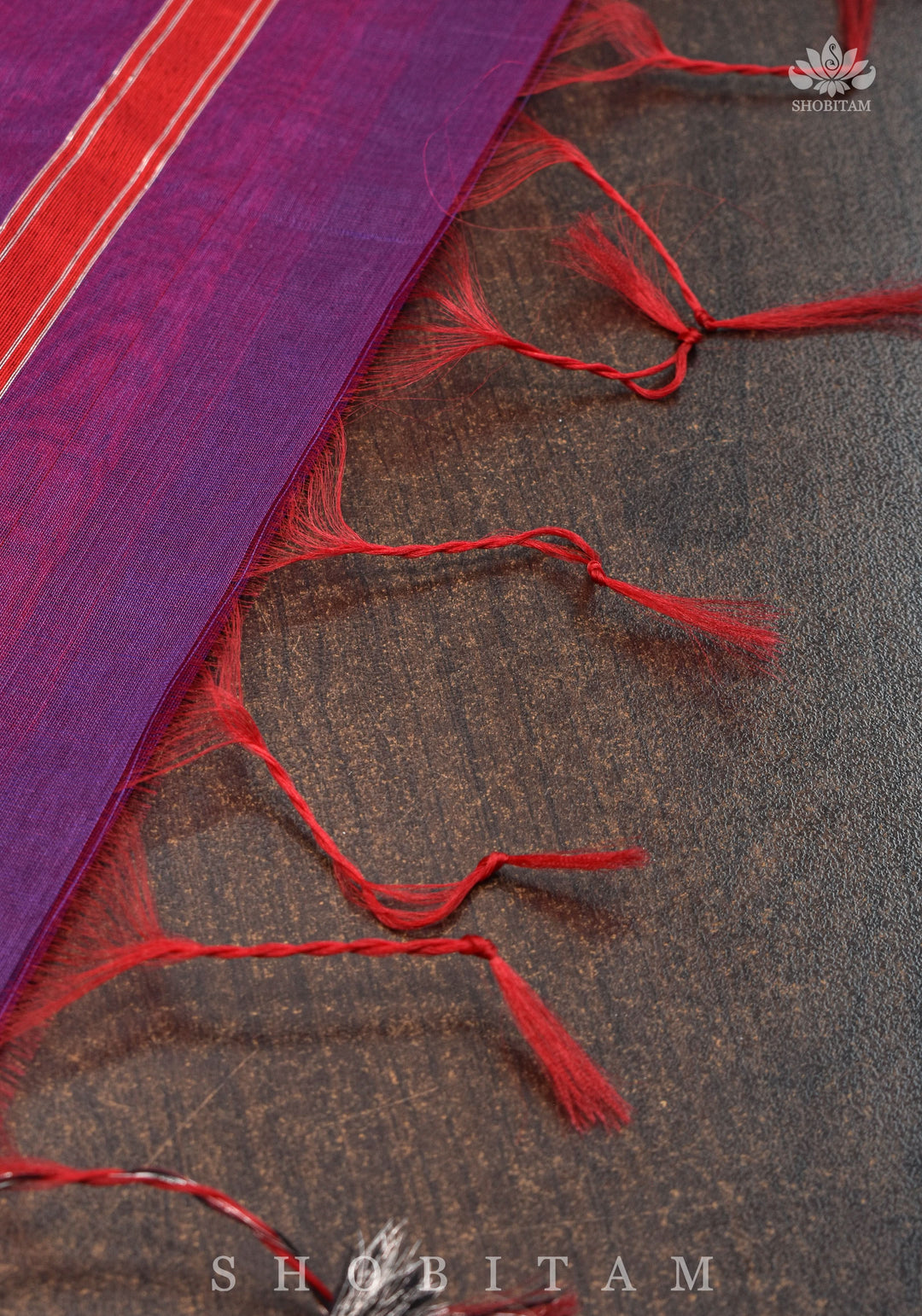 Exquisite Meenakari Handwoven Maheshwari Silk Cotton Saree in Purple & Red Dual tone