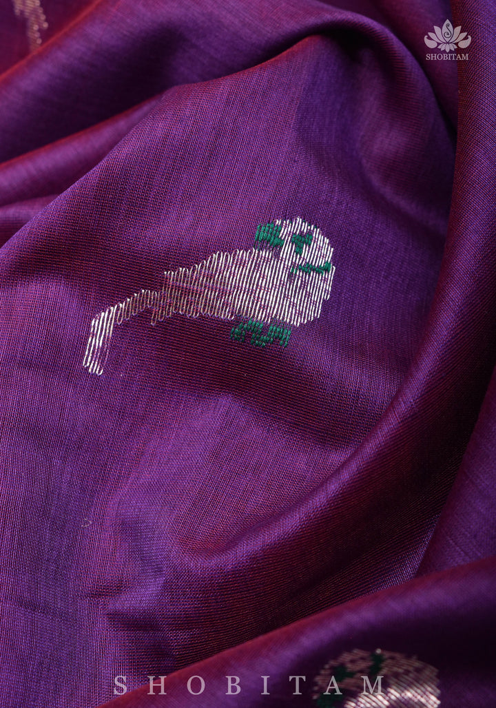 Exquisite Meenakari Handwoven Maheshwari Silk Cotton Saree in Purple & Red Dual tone