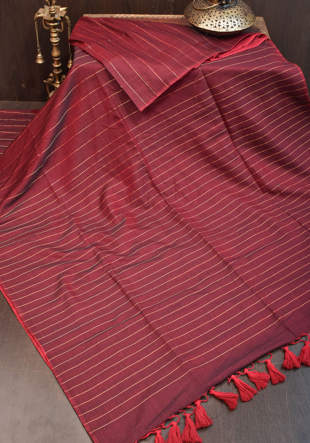 Reversible Maheshwari Saree in mercerised Cotton with extra Long tassle in Maroon and No blouse Piece