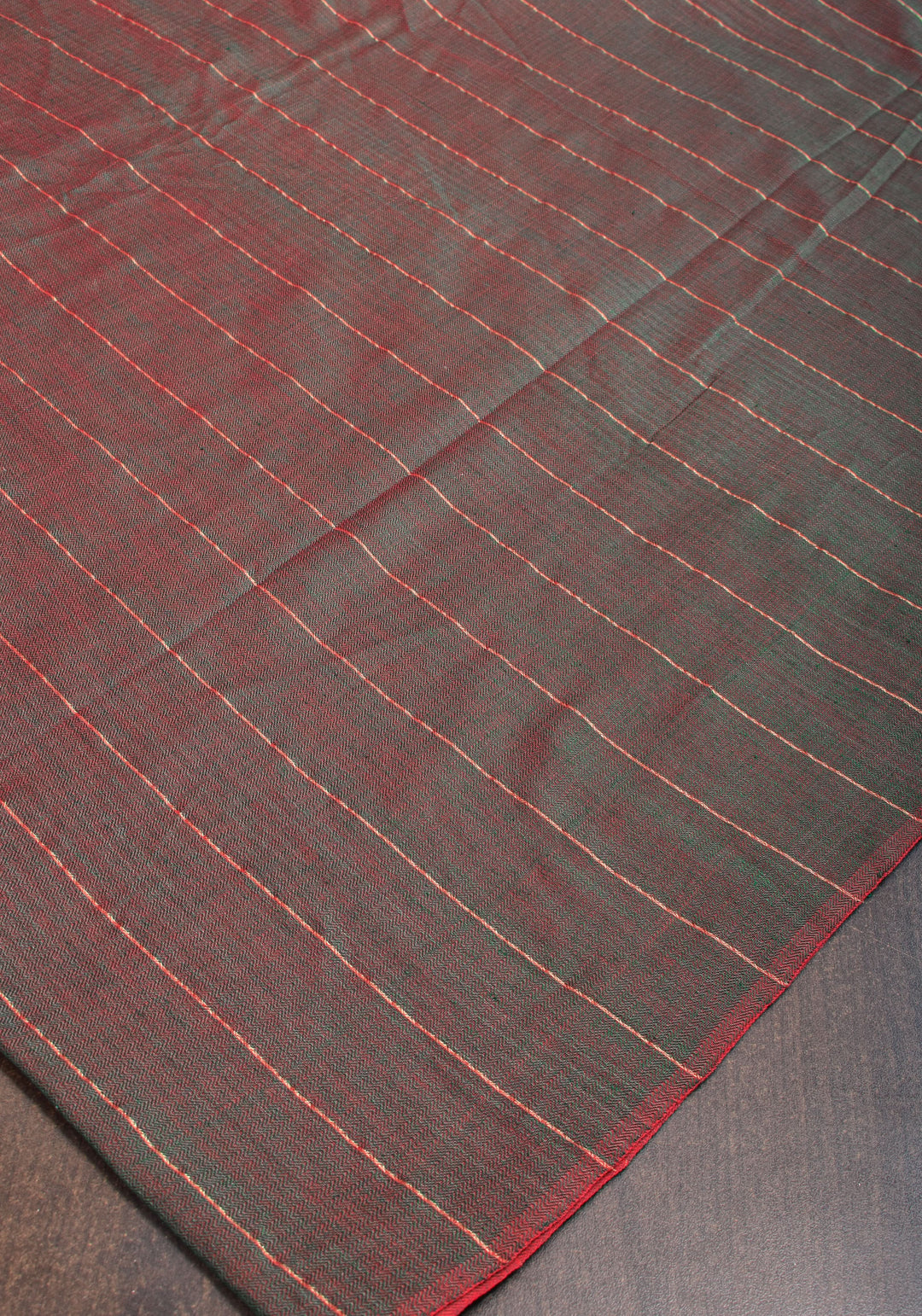 Handwoven Maheshwari Reversible Cotton Saree in Green and No blouse Piece