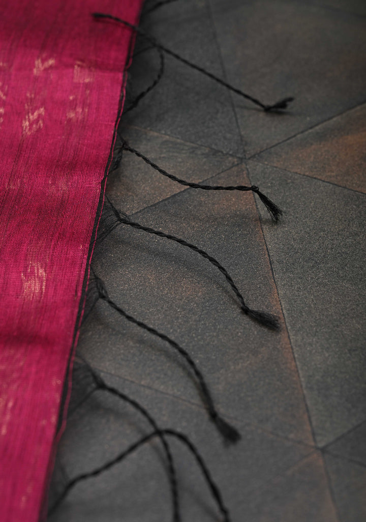 Magenta Handwoven Vertical Zari Stripes Maheshwari Silk Cotton Saree