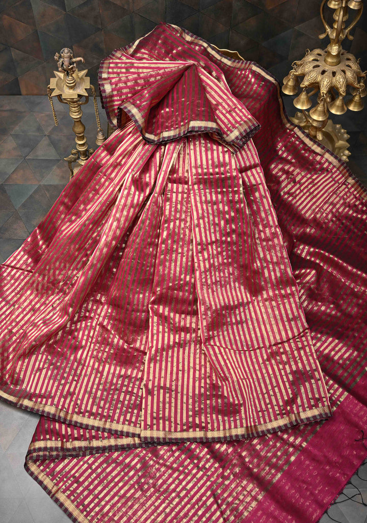 Magenta Handwoven Vertical Zari Stripes Maheshwari Silk Cotton Saree