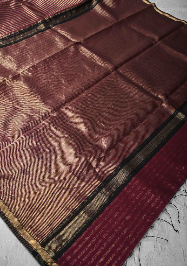 Magenta Pink Handwoven Vertical Zari Stripes Maheshwari Silk Cotton Saree with Minimal Border