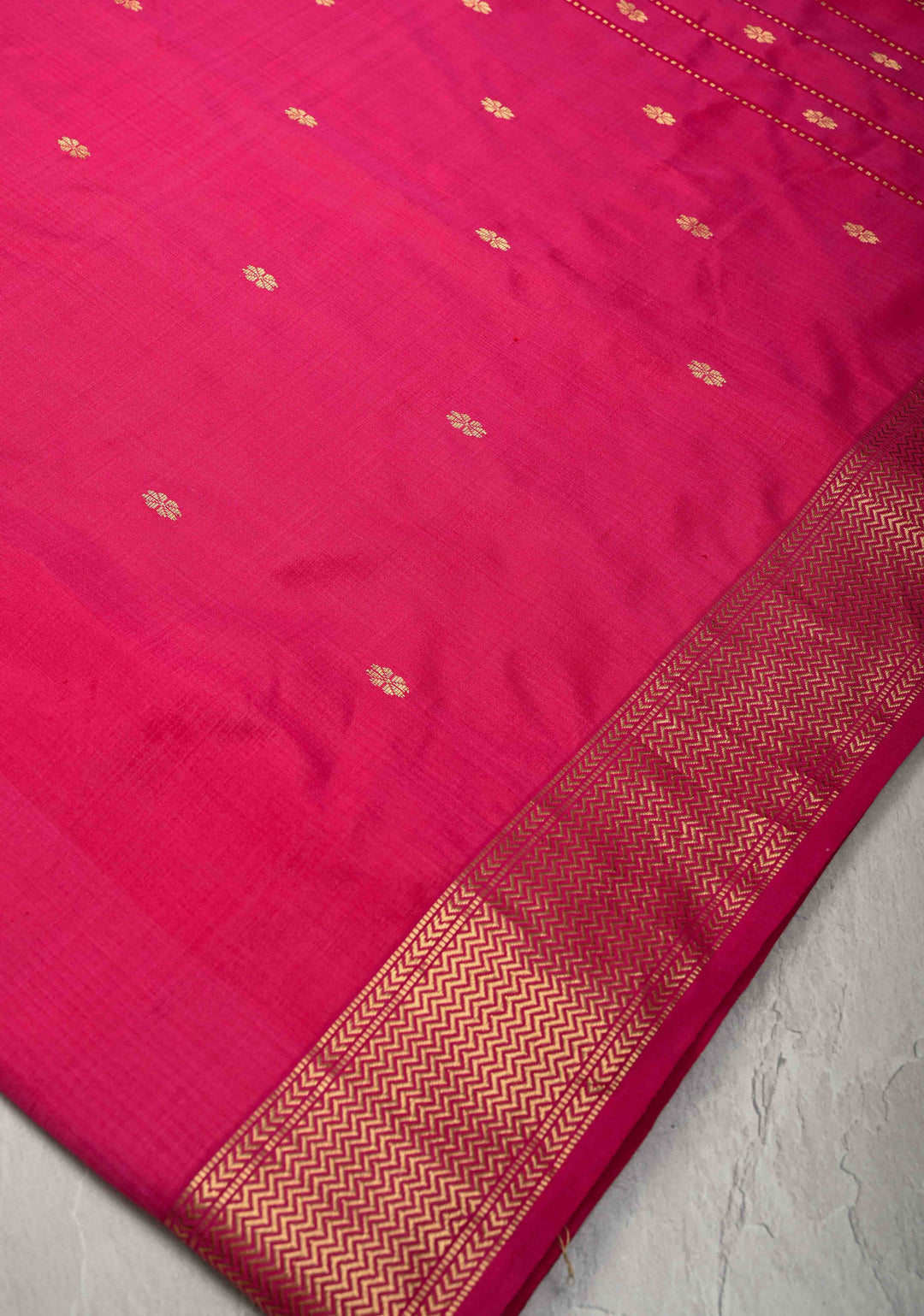 Pink Dual tone Maheshwari Pure Silk Saree with Chunri Buttis and Zari Border | SILK MARK CERTIFIED
