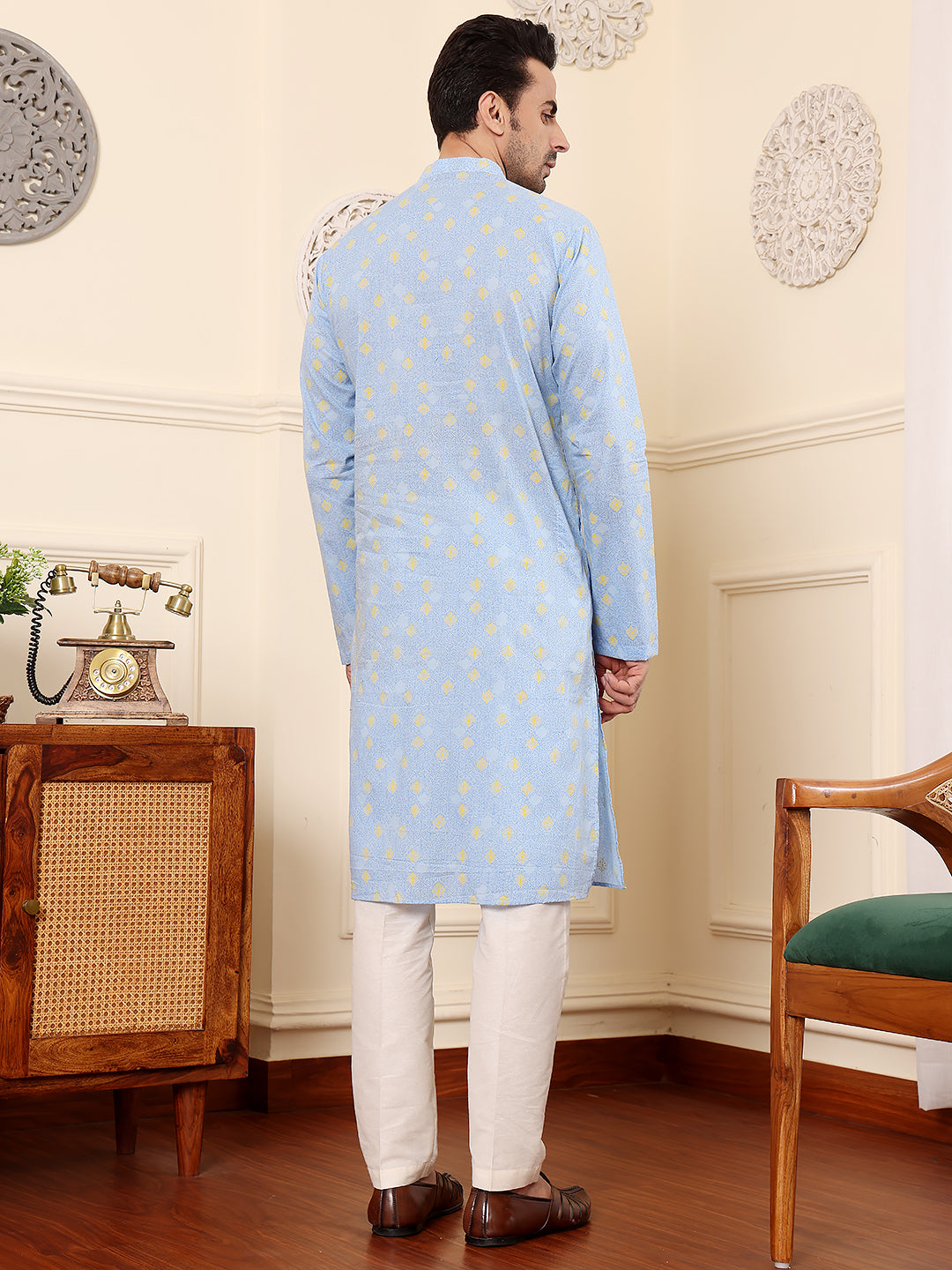 Men's Long Sleeve Mandarin Collar Elegant Blue Printed Straight Cotton kurta  | SHOBITAM