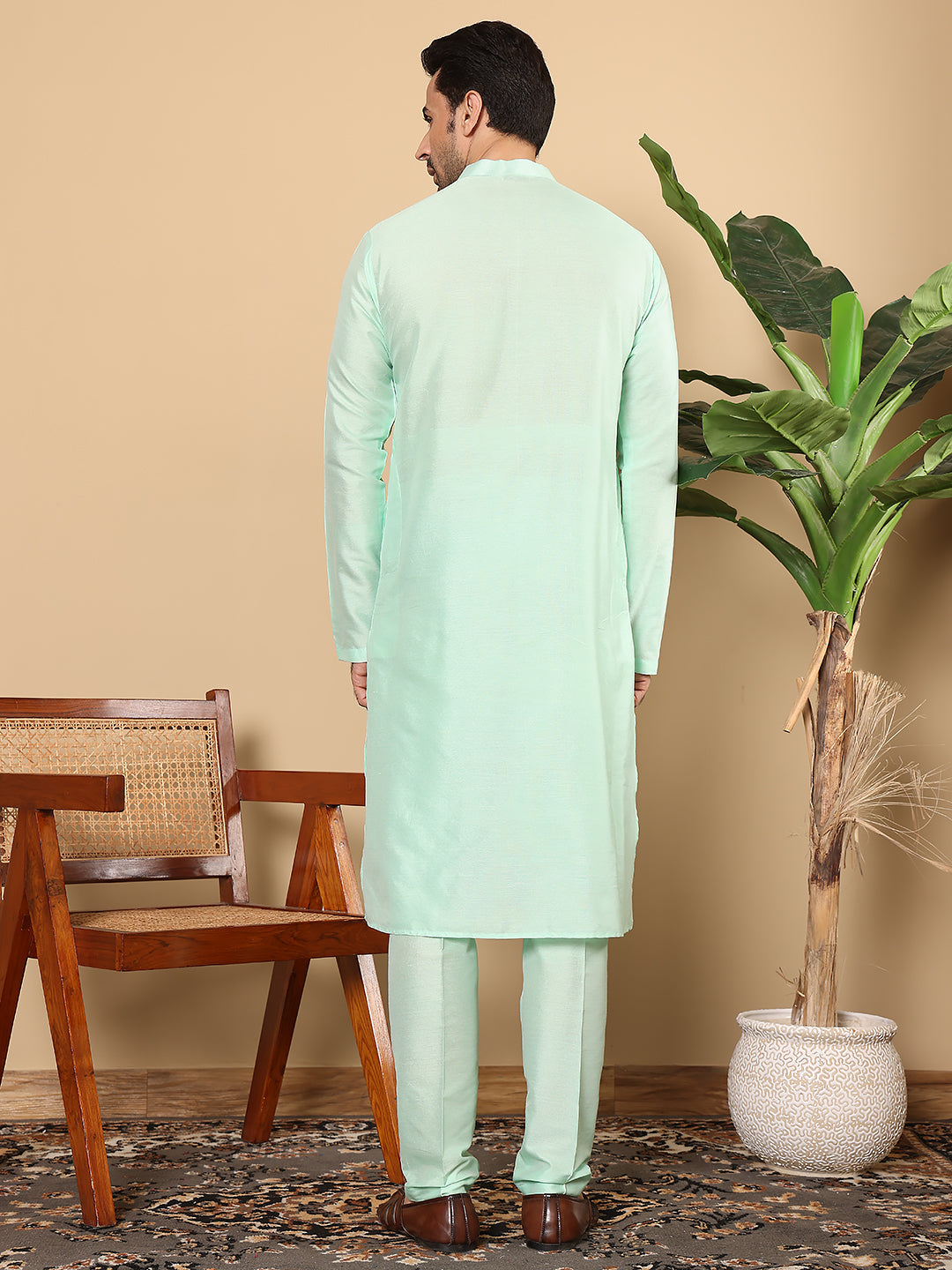 Men's Long Sleeve Mandarin Collar Sea Green Straight Viscose Silk Kurta with Slub Effect | SHOBITAM