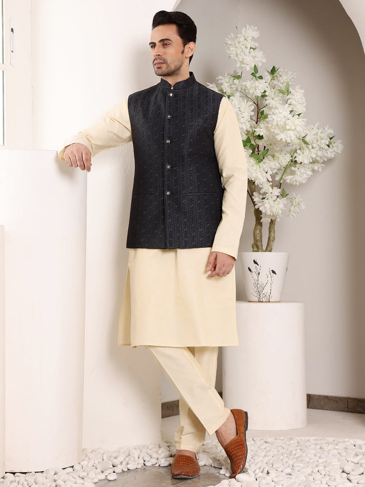 Men's Full Sleeve Cream Kurta Pyjama & Black Embroidered Nehru Jacket | SHOBITAM
