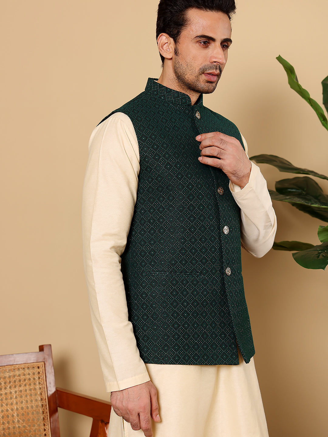 Men's Full Sleeve Cream Kurta Pyjama & Dark Green Embroidered Nehru Jacket | SHOBITAM