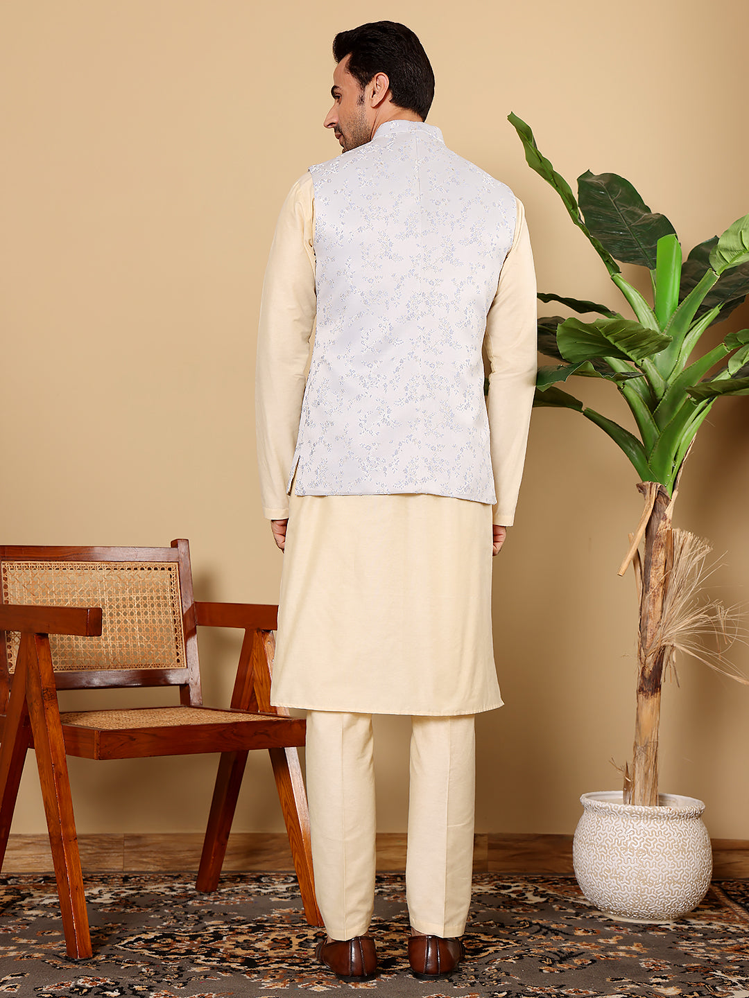 Men's Full Sleeve Cream Kurta Pyjama & Light Blue Embroidered Nehru Jacket | SHOBITAM