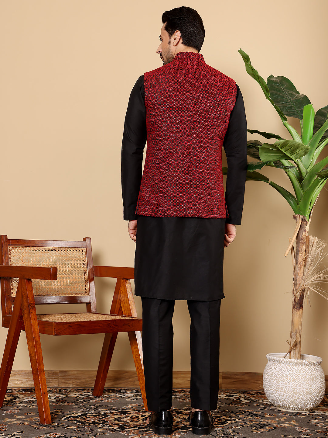 Men's Full Sleeve Black Kurta Pyjama & Red Embroidered Nehru Jacket | SHOBITAM