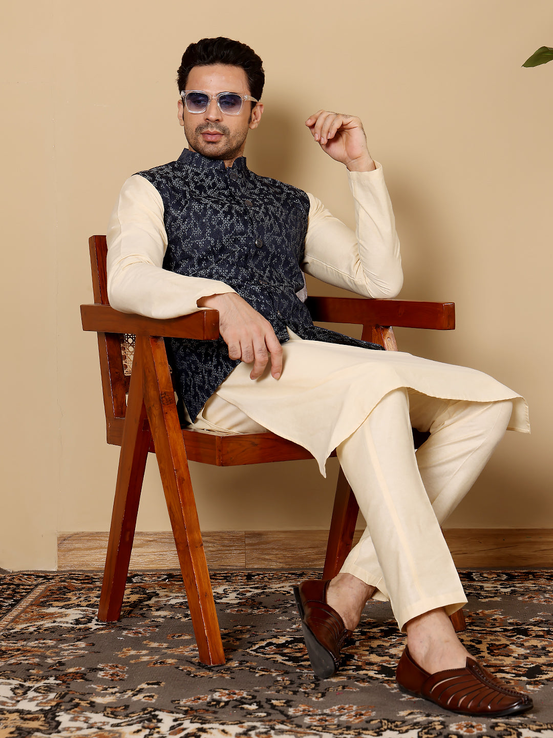 Men's Full Sleeve Cream Kurta Pyjama & Blue Embroidered Nehru Jacket | SHOBITAM