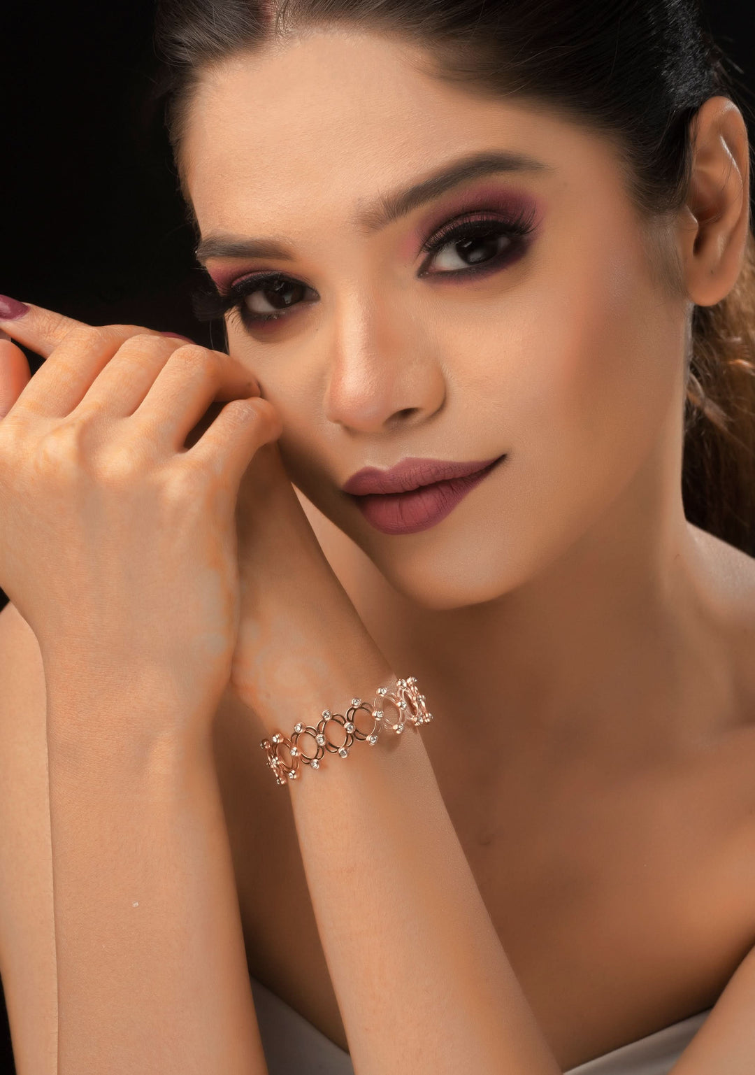 925 Silver Adjustable Bracelet with delicate stones and Rose Gold finish