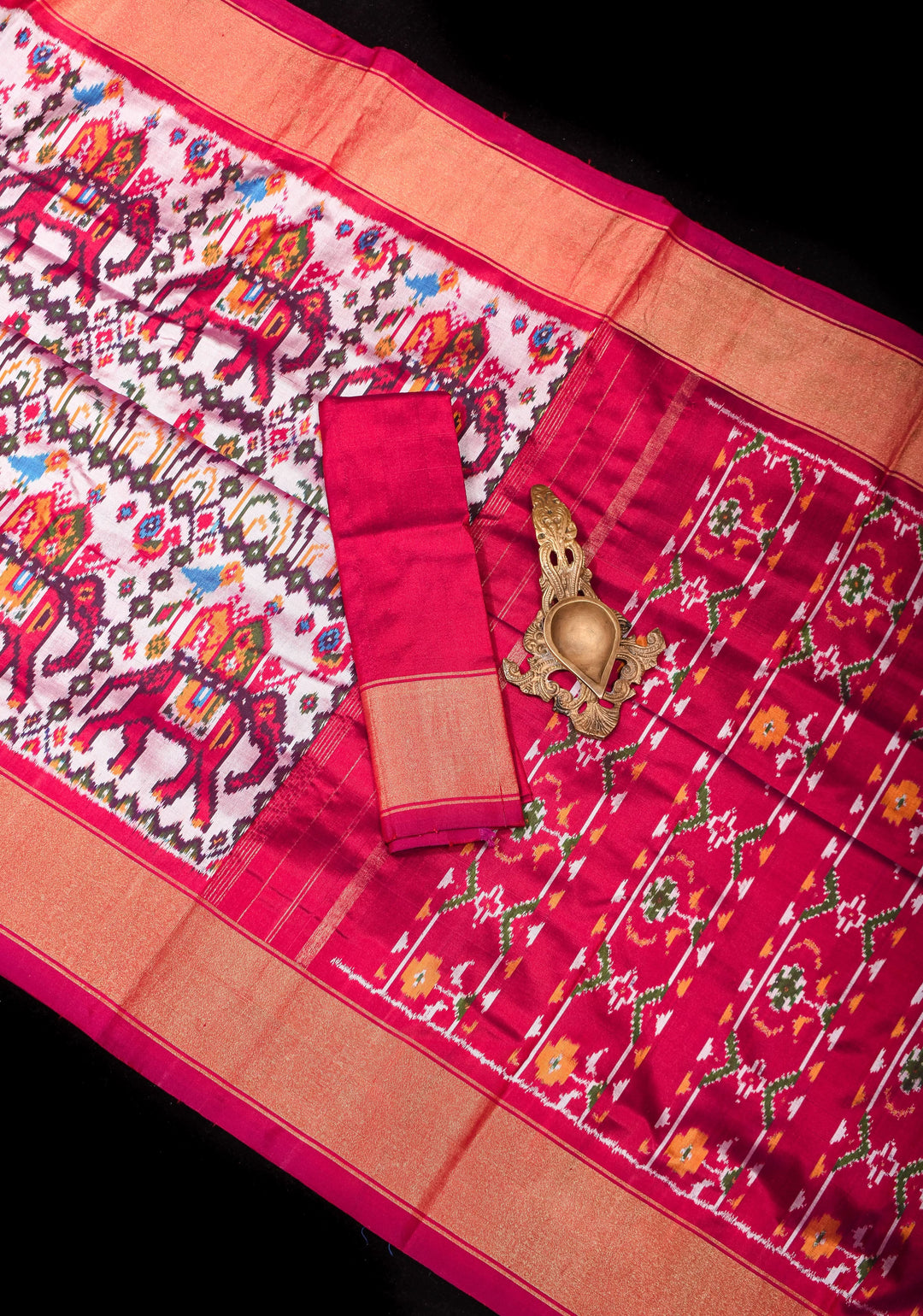 White Ikkat Patola Pure Silk Saree with Royal Elehant Theme I SILK MARK CERTIFIED
