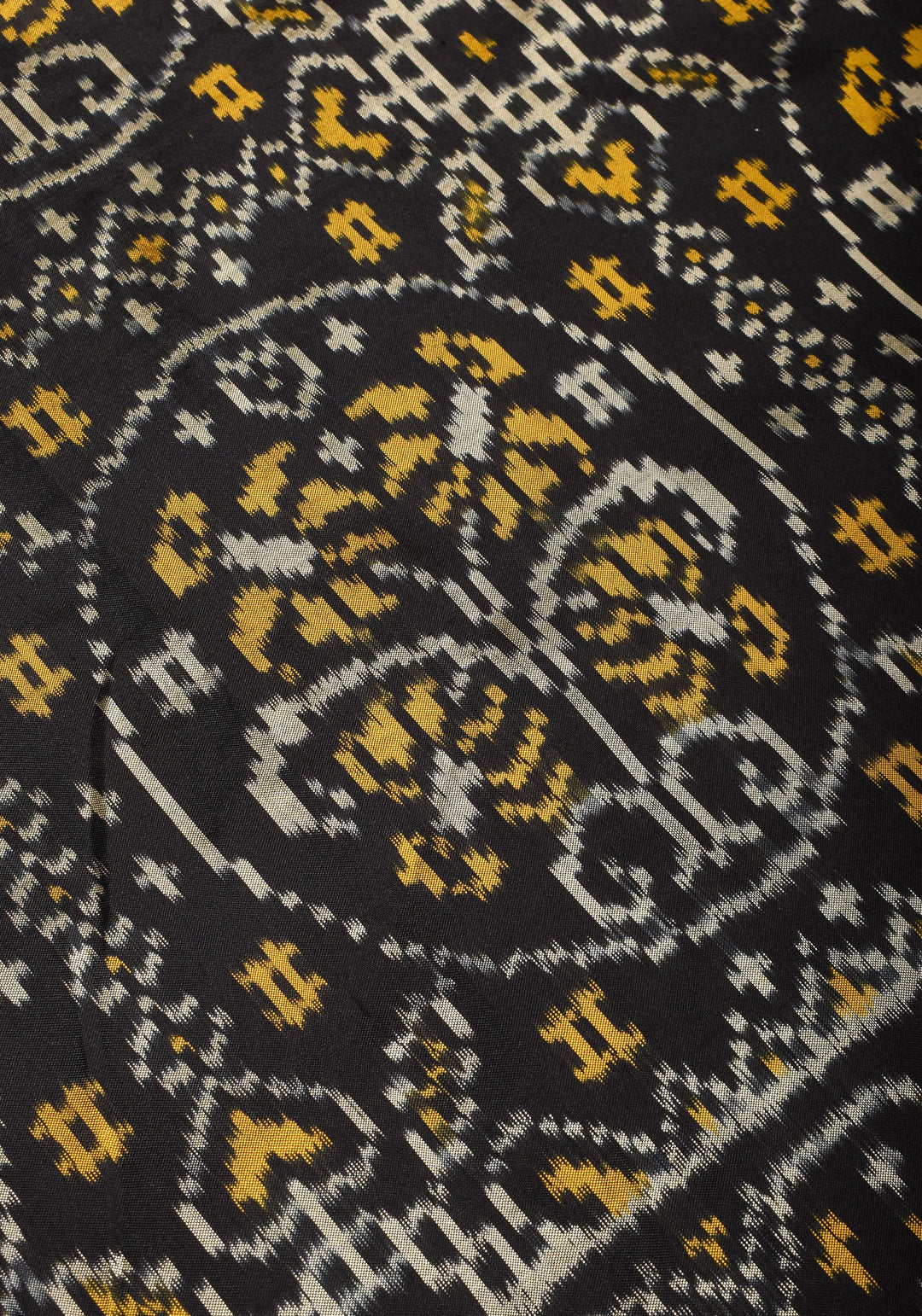 Black Exquisite Ikkat Handwoven Pure Pochampally Silk Saree | SILK MARK CERTIFIED