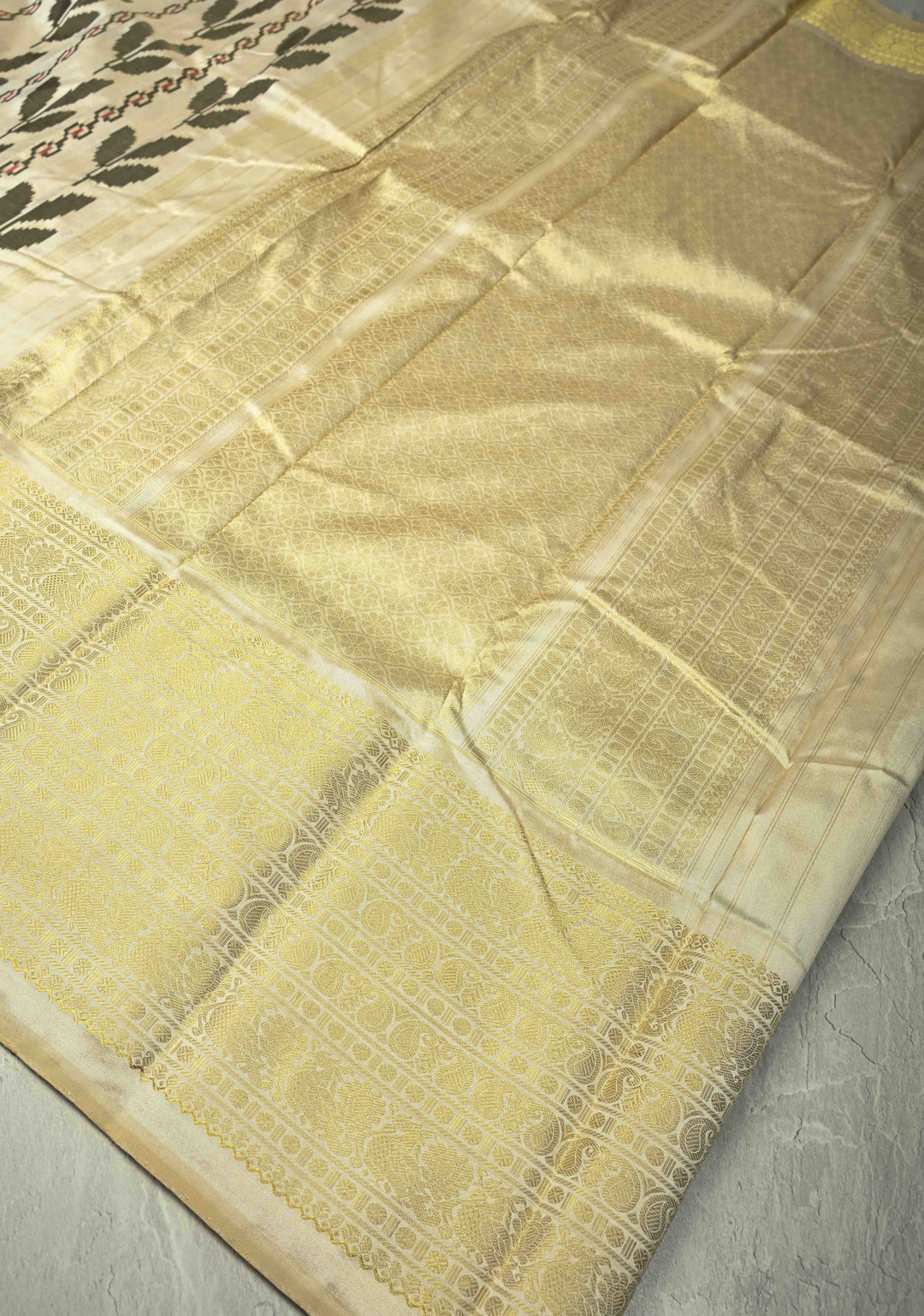 Ivory Pure Ikkat Kanjivaram Fusion Silk Saree with Floral Design and Wide Zari Border | SILK MARK CERTIFIED