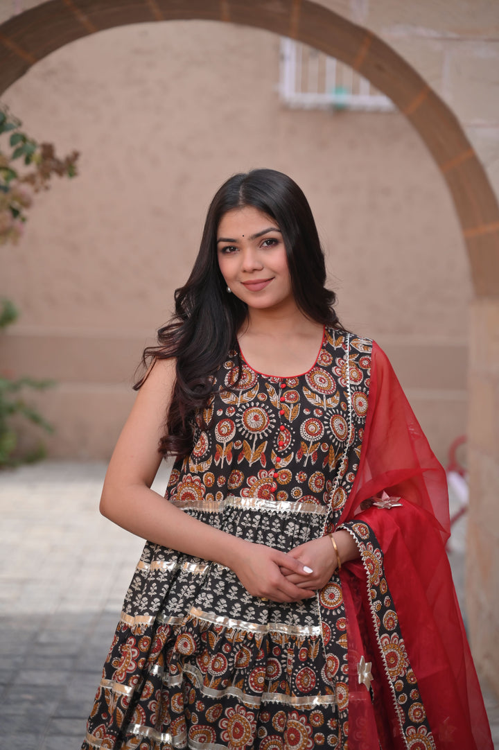 Syahi Tiered Gharara Big Gher 3 Piece Set | Made To Order