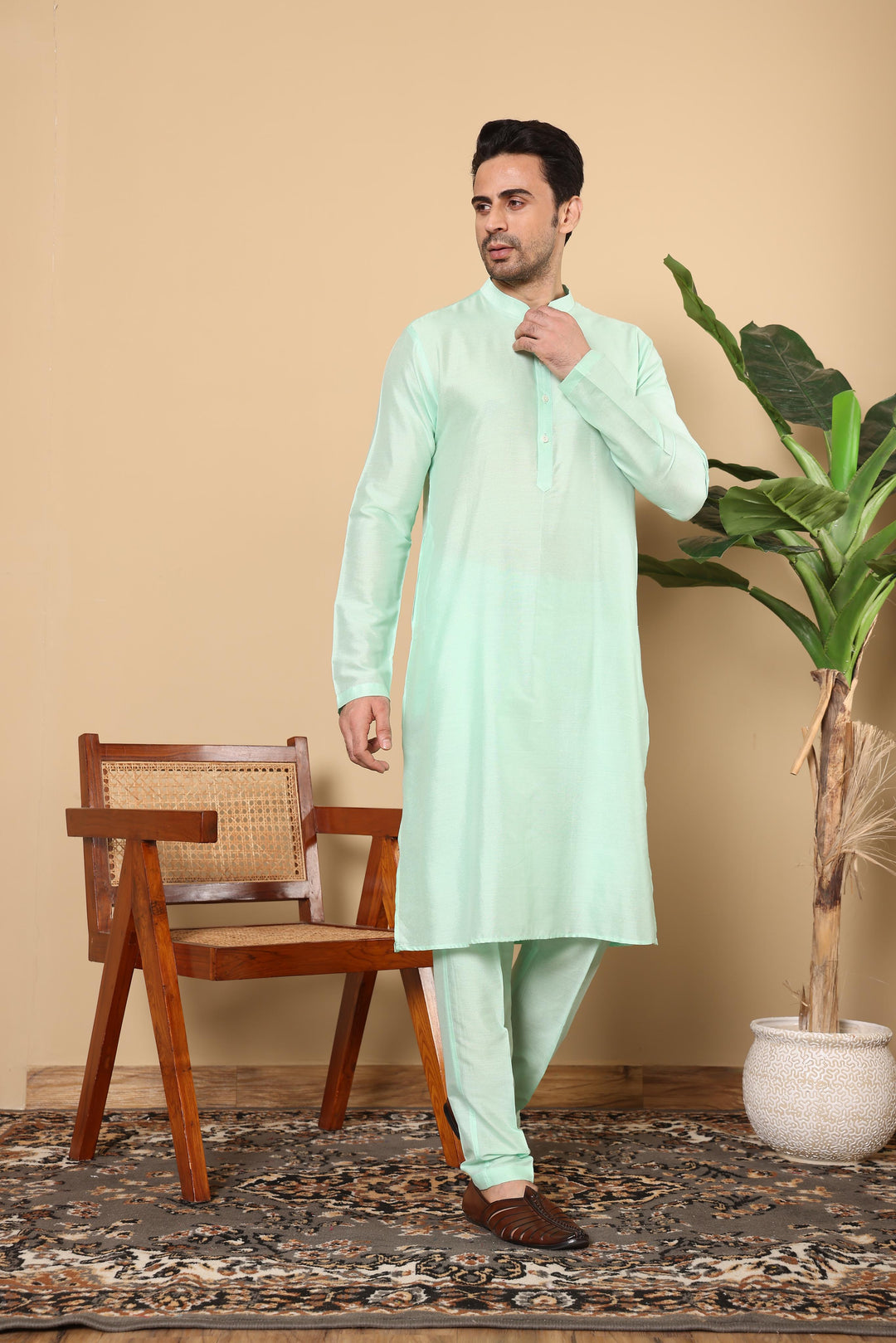 Men's Long Sleeve Sea Green Straight Viscose Silk Kurta with Slub Effect,and Sea Green Solid Churidar | SHOBITAM