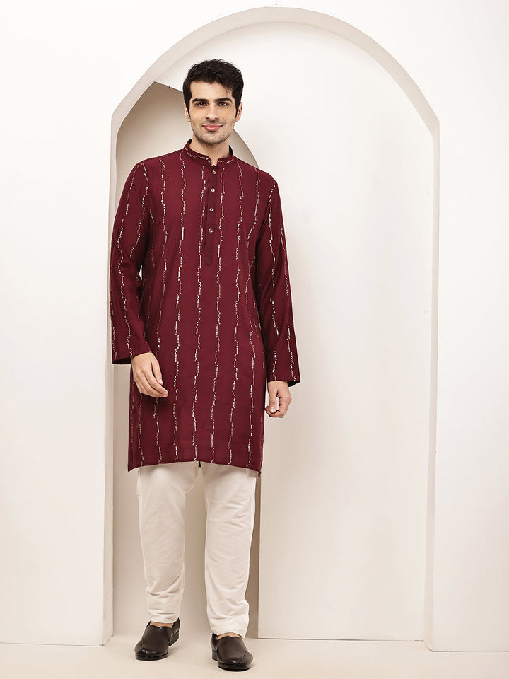 Men’s Onyx Maroon Textured Threadwork Kurta Pyjama Set | SHOBITAM