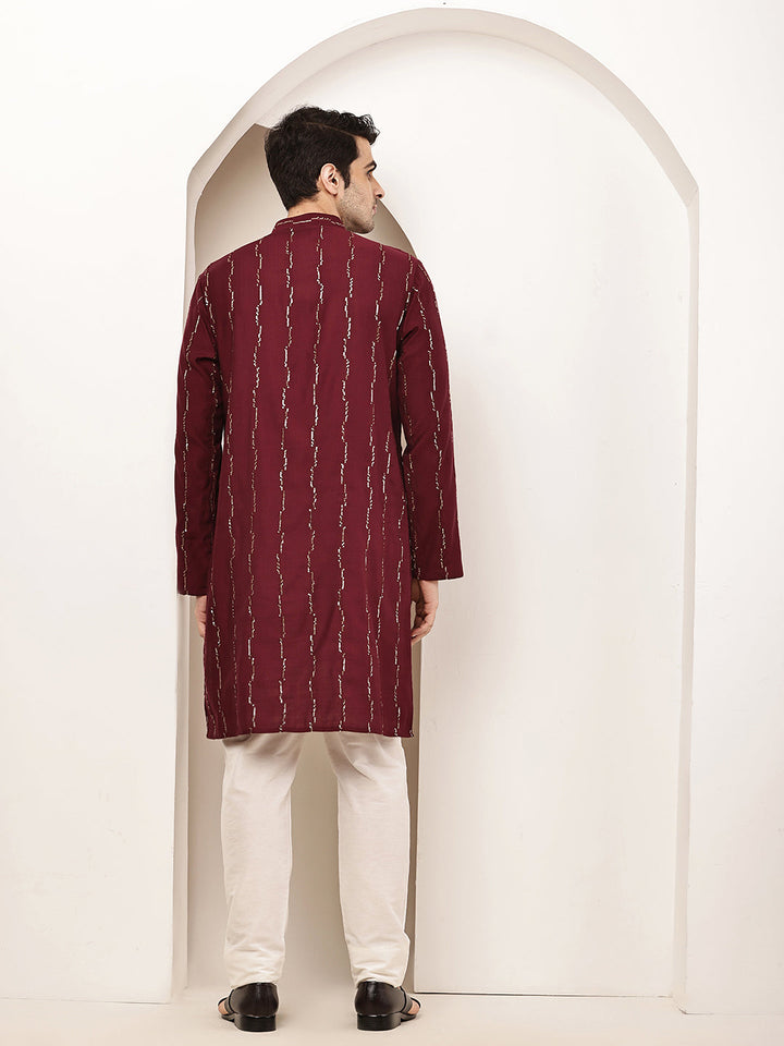 Viscose Men’s Onyx Maroon Textured Threadwork Kurta | SHOBITAM