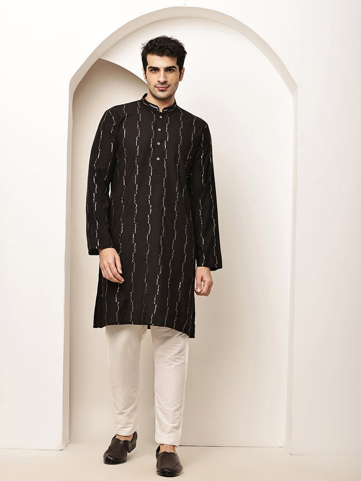 Men’s Onyx Black Textured Threadwork Kurta Pyjama Set | SHOBITAM
