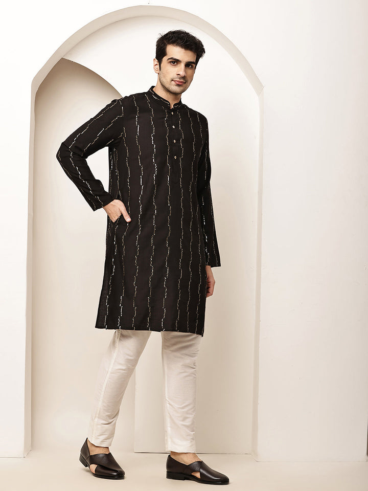 Viscose Men’s Onyx Black Textured Threadwork Kurta | SHOBITAM