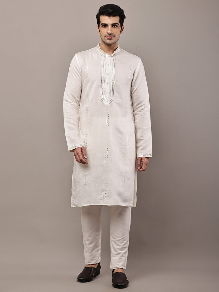 Men’s Ivory White Textured Threadwork Kurta Pyjama Set | SHOBITAM
