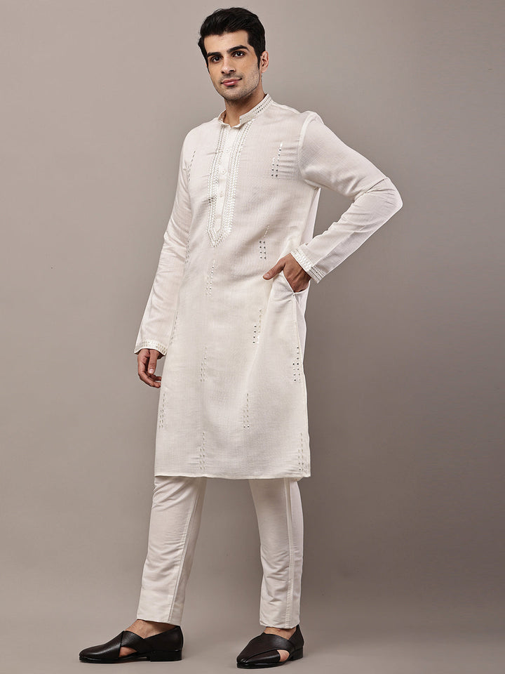 Men’s Ivory White Textured Threadwork Kurta Pyjama Set | SHOBITAM