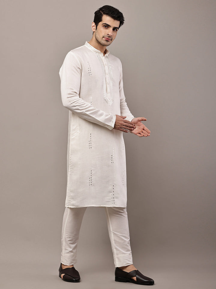 Viscose Men’s Ivory White Textured Threadwork Kurta | SHOBITAM