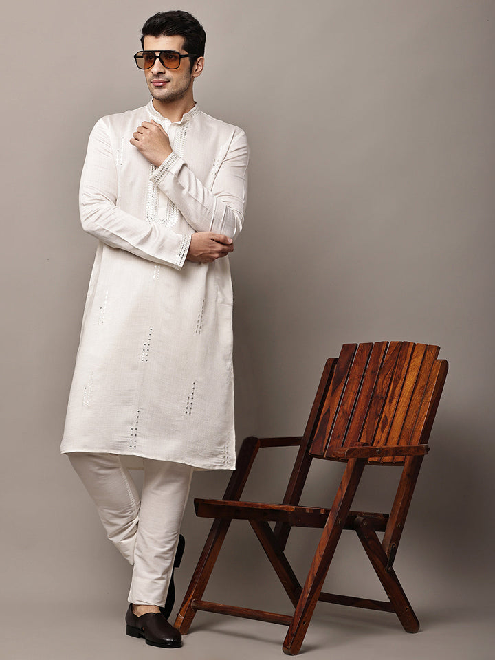 Viscose Men’s Ivory White Textured Threadwork Kurta | SHOBITAM