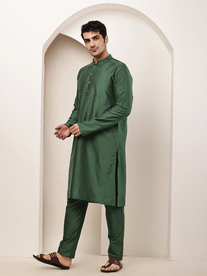 Men's Green Straight Viscose Silk Kurta Pyjama Set | SHOBITAM