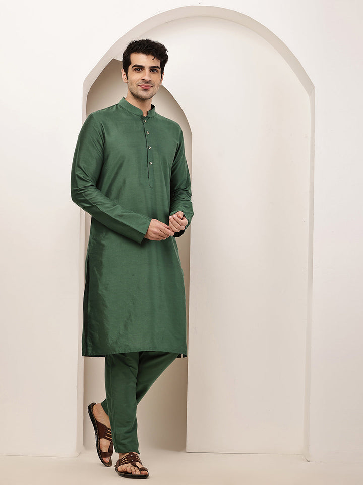 Men's Green Straight Viscose Silk Kurta | SHOBITAM