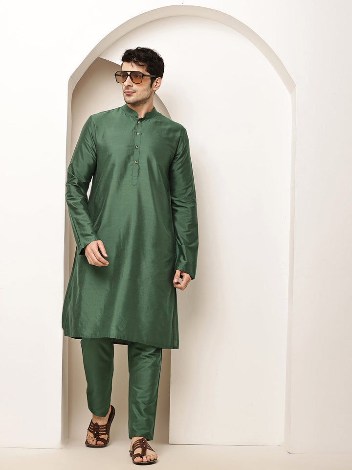 Men's Green Straight Viscose Silk Kurta | SHOBITAM