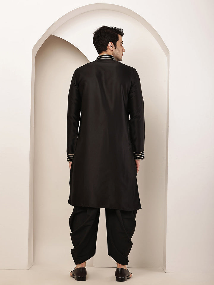 Viscose Men’s Black Embroidered Kurta with Contrast Threadwork &  Motif | SHOBITAM