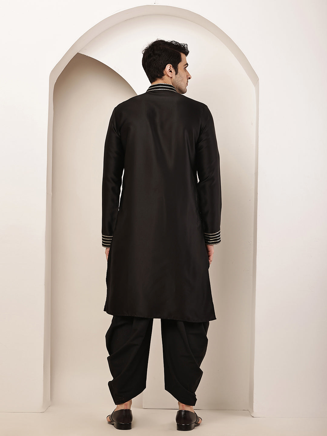 Men’s Black Embroidered Kurta with Contrast Threadwork & Decorative Motif Kurta Pyjama Set | SHOBITAM