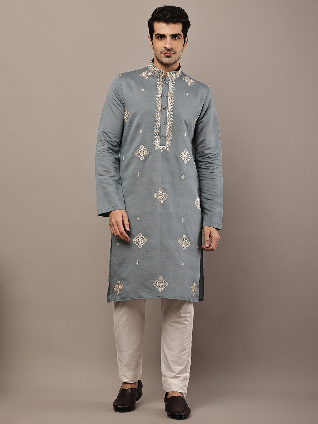 Viscose Men’s Grey Embroidered Kurta | SHOBITAM