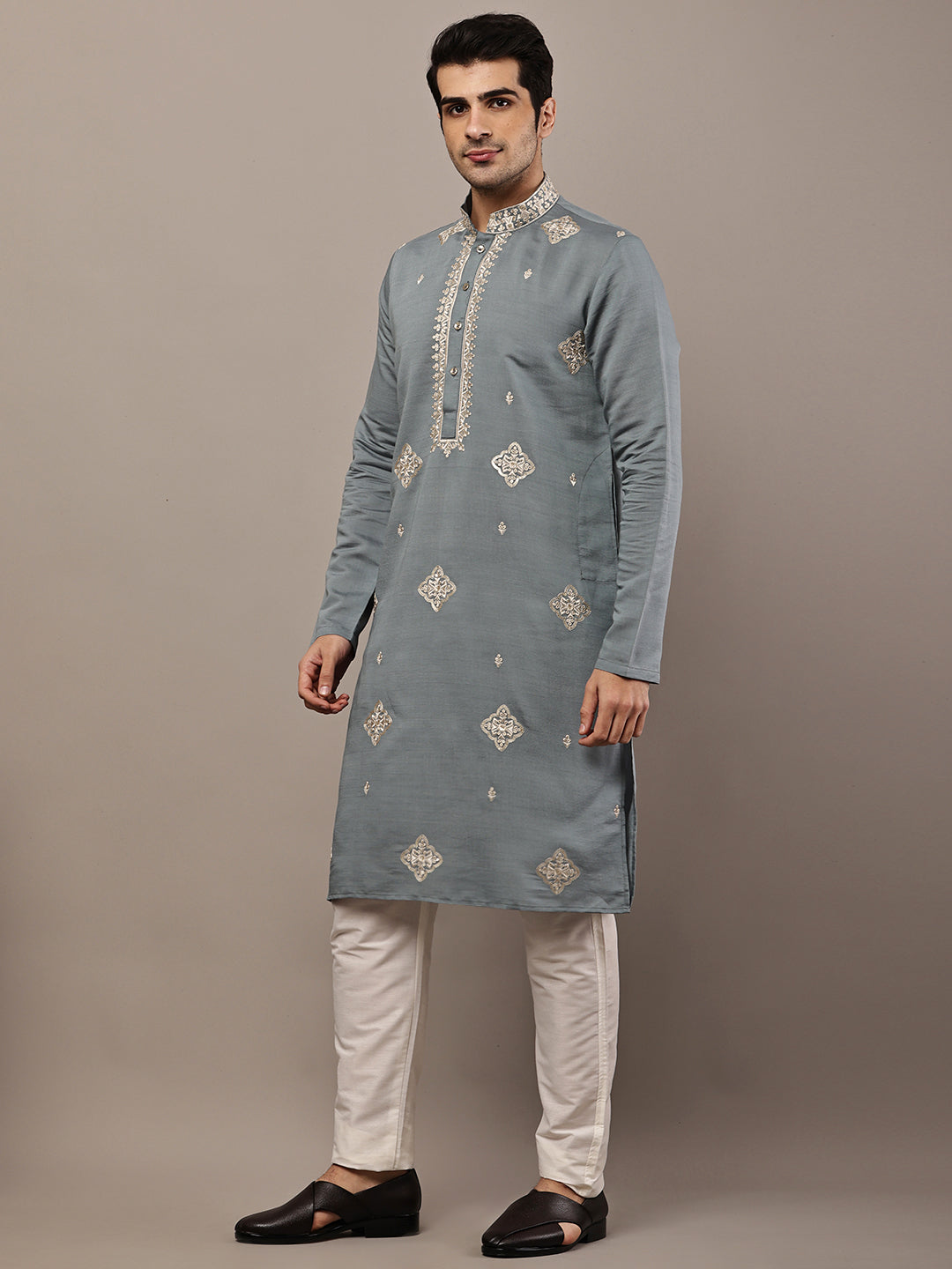 Viscose Men’s Grey Embroidered Kurta | SHOBITAM